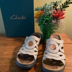 Clarks Bendables Leather Sandals, size 7.5M